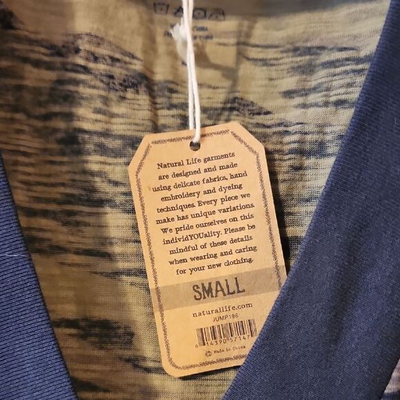 Natural Life NWT PANTS JUMPSUIT Camouflage V-Neck Jumpsuit SIZE SMALL - Picture 2 of 6